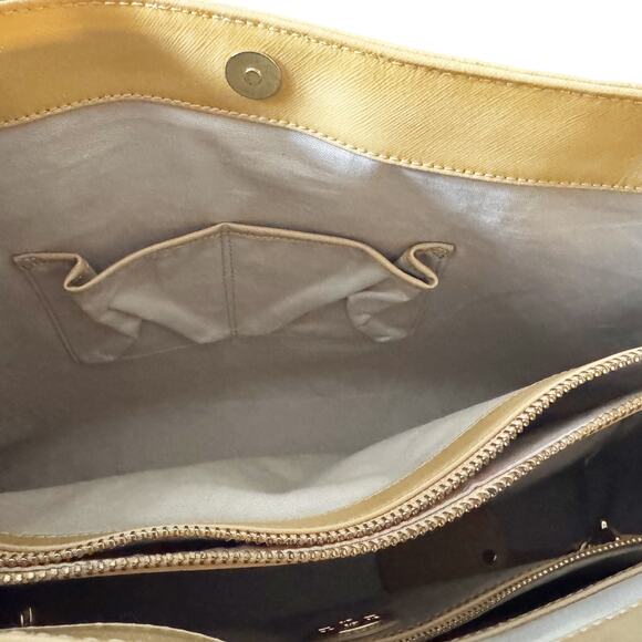 Tory Burch Robinson East West Tote Bag Tan Beige Camel Leather Large EUC - Picture 7 of 14